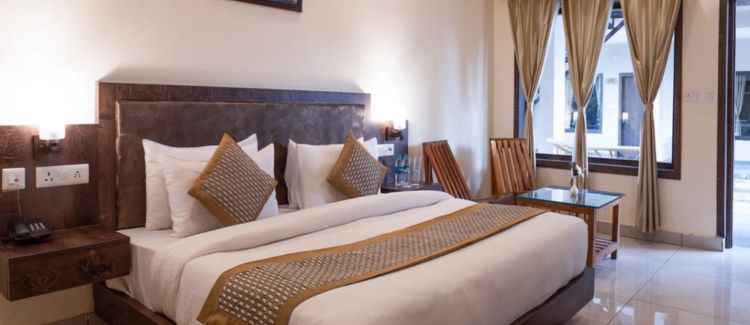 Elegant Rooms Pool View