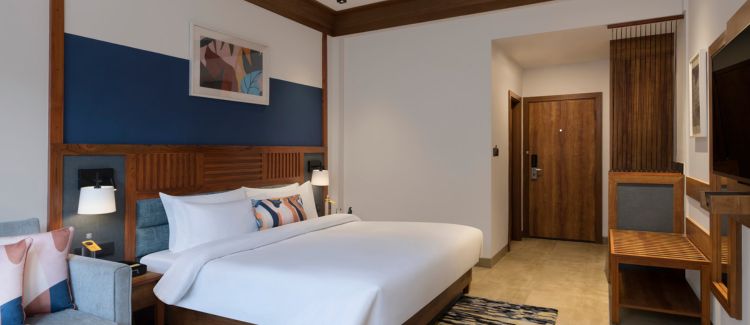  King Grand Mango Courtyard View