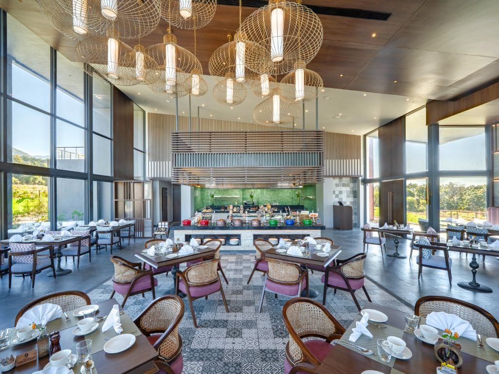  Vandhara Sarovar Premiere Patkote