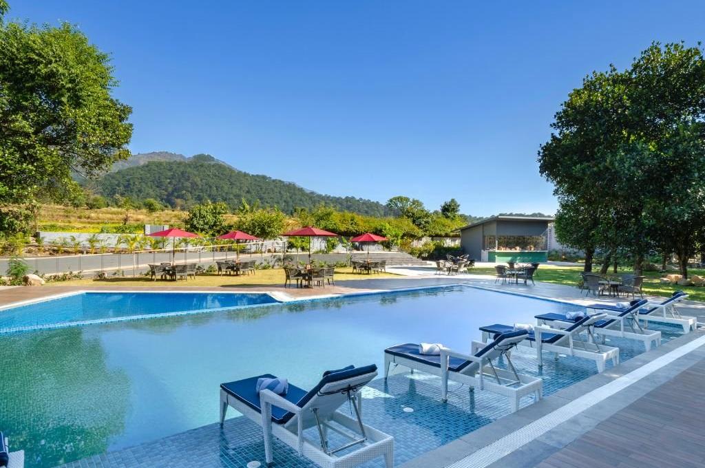  Vandhara Sarovar Premiere Patkote